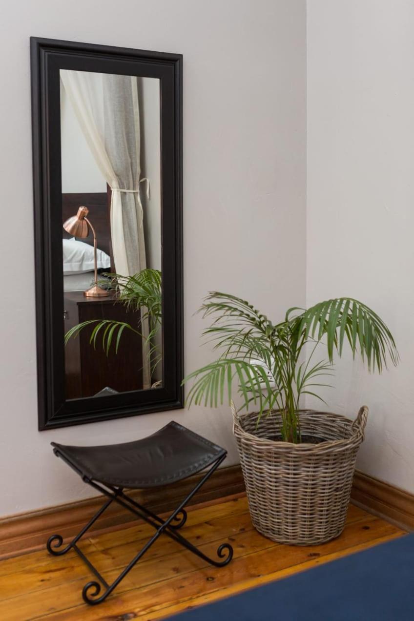 Touching Senses Garden Cottages Блумфонтейн Экстерьер фото